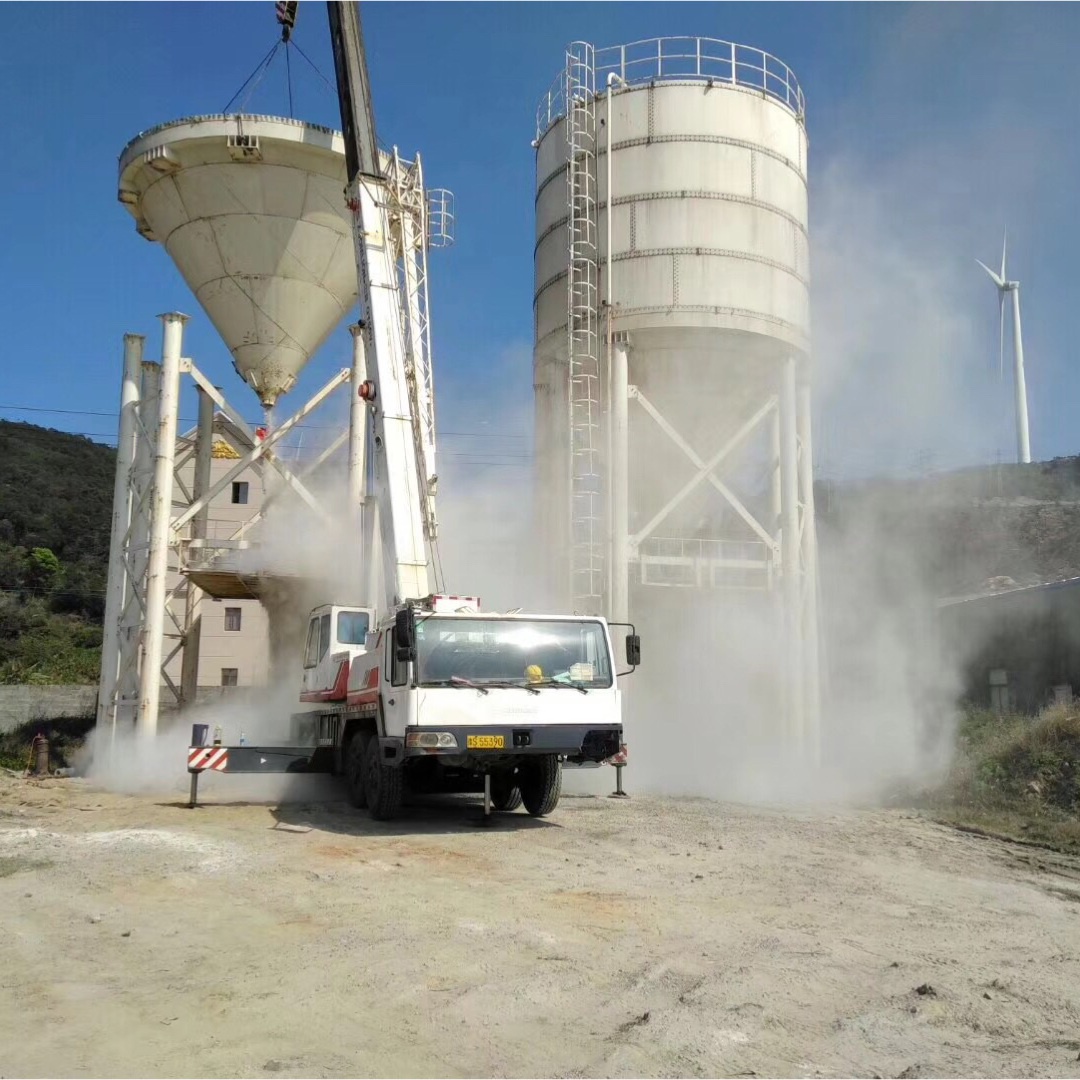 Silo de trânsito com 500t parafusado realocado